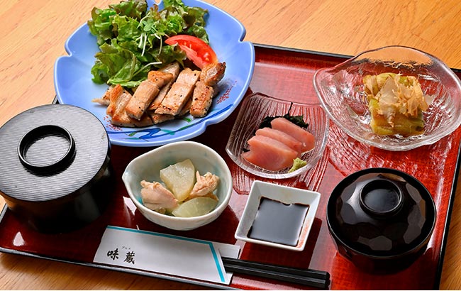 DINNER TIME